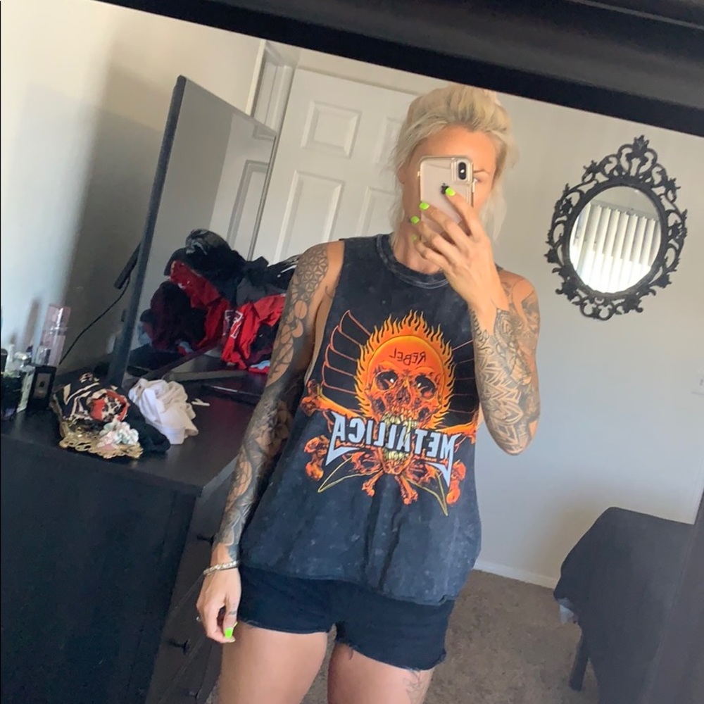 Women’s Metallica muscle T-shirt